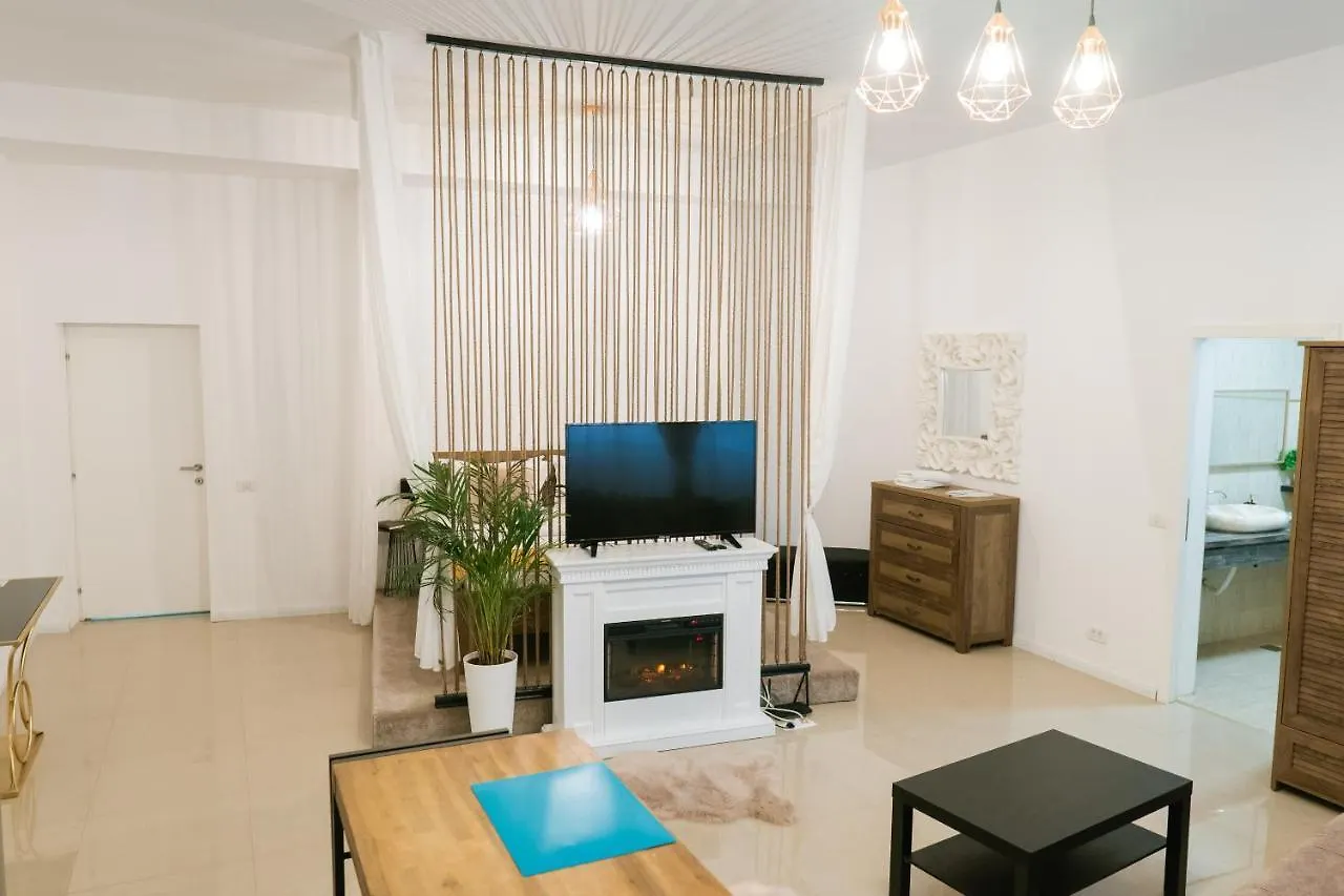 Chic Studio Bucareste 0*,